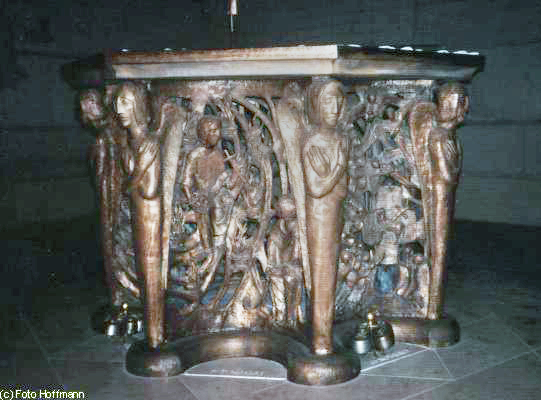 "Altar"